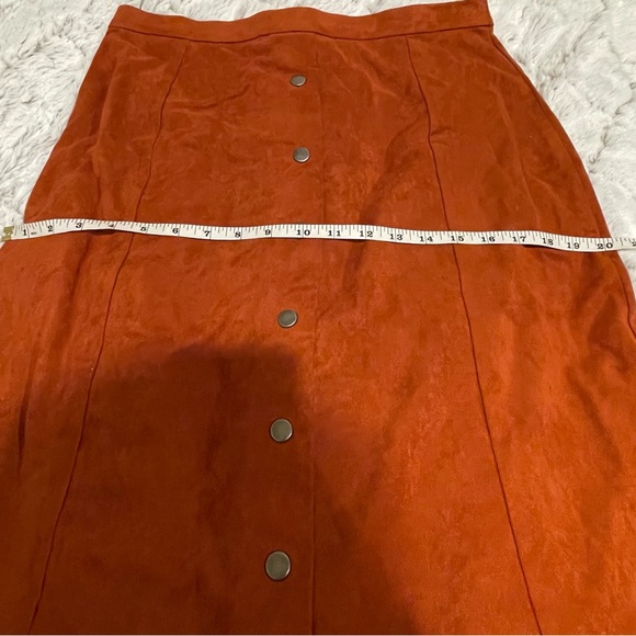 89th + Madison suede like skirt - Picture 4 of 7